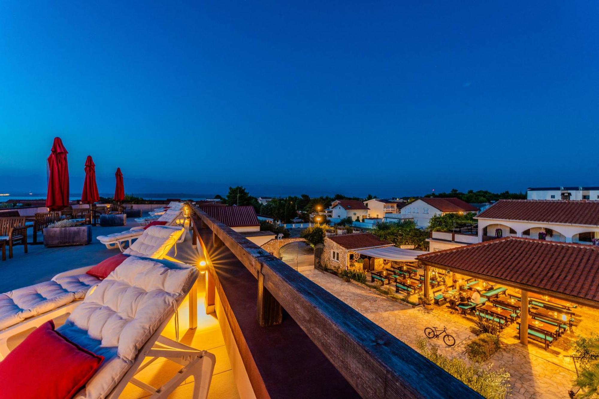 Guesthouse Kod Spavalice Vir Exterior foto