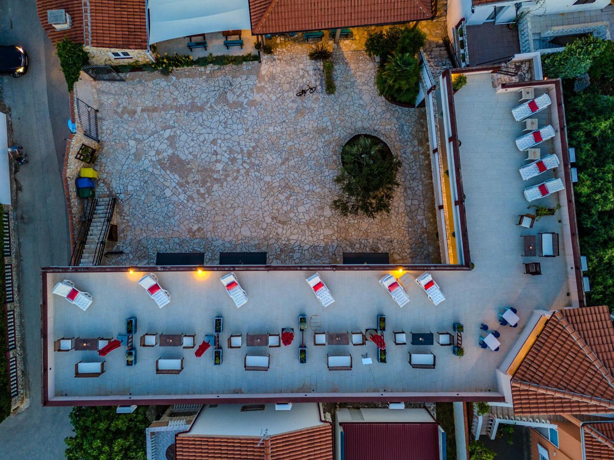 Guesthouse Kod Spavalice Vir Exterior foto