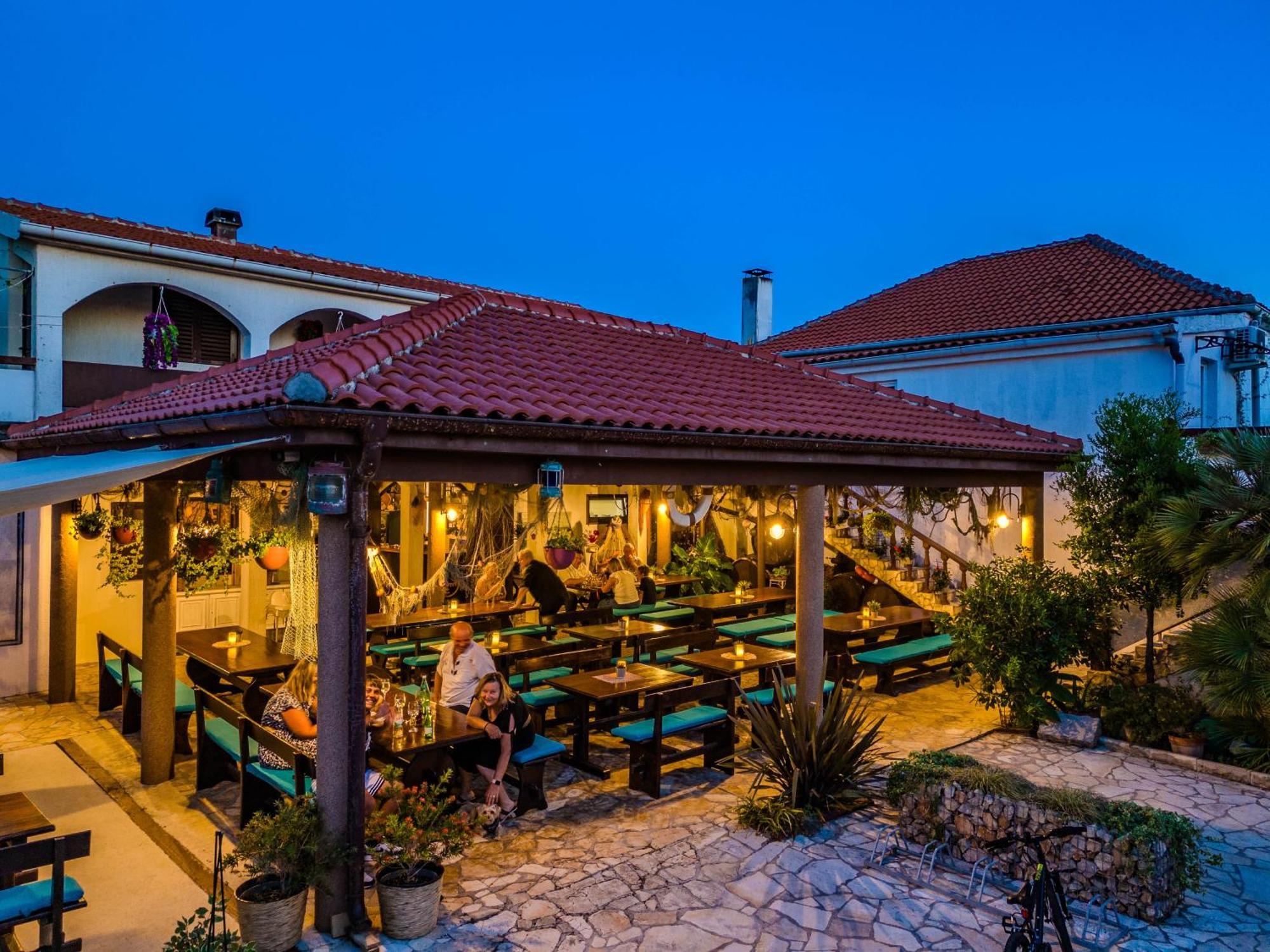 Guesthouse Kod Spavalice Vir Exterior foto