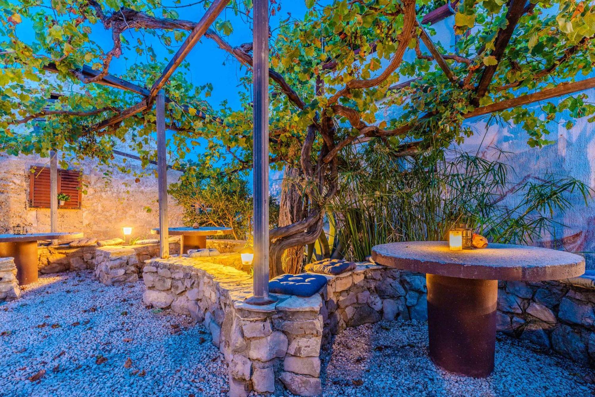 Guesthouse Kod Spavalice Vir Exterior foto